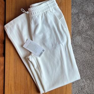 Worn One Time!!  Lululemon Softstreme HR pant